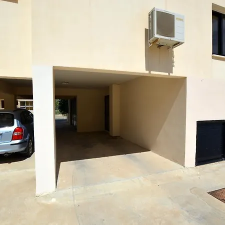 아파트 Mistral One Bedroom Flat *